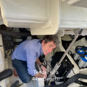 Yacht trace on a Superyacht Tender and chase boat monitoring, tow protection, advanced tow protection.